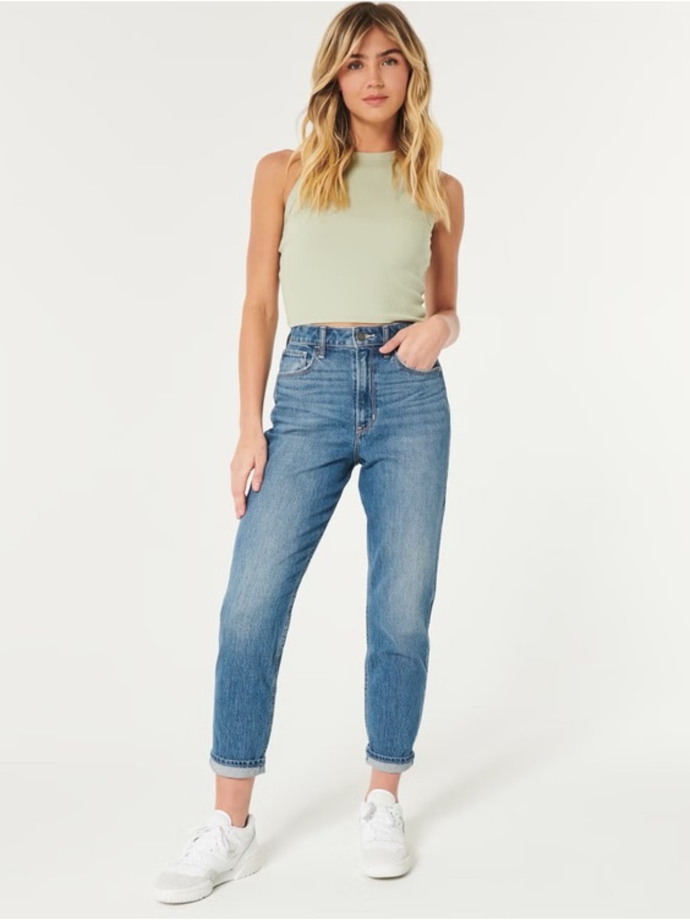 Hollister Curvy Ultra High-Rise Mom Jean - Long